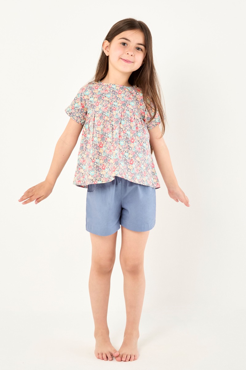 Girls Short and Floral Top Set product image 2