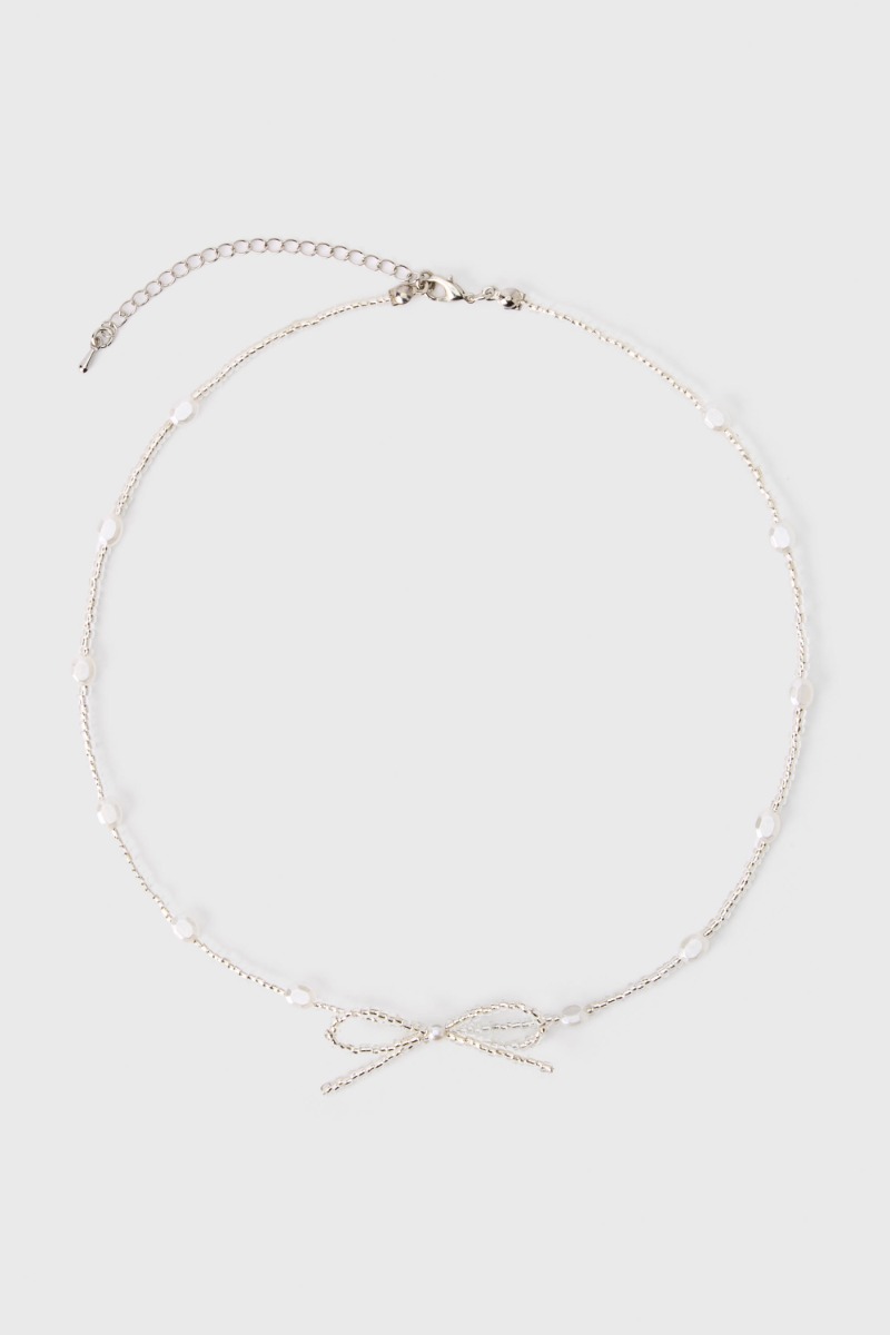 Pearl Necklace with Bow product image 3