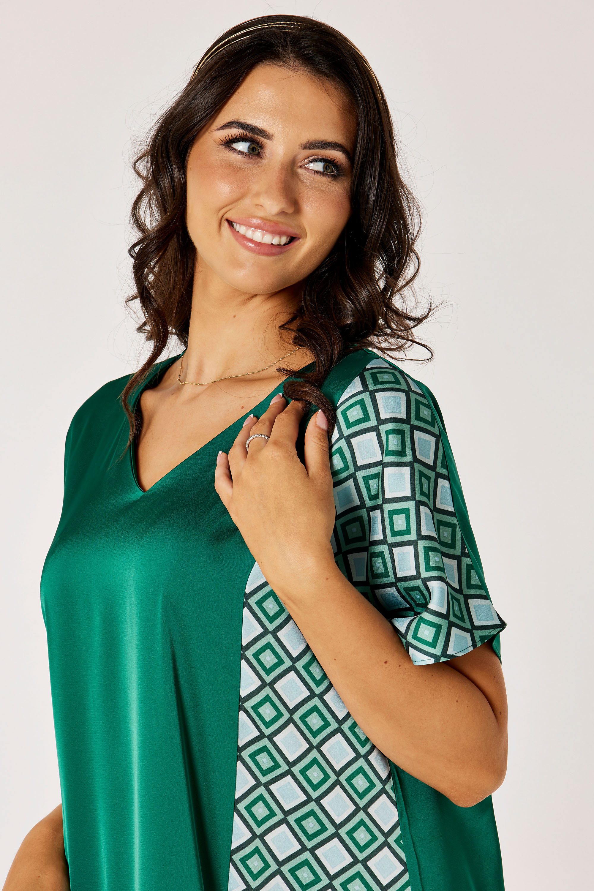 Printed Side Panel Satin Kaftan product image 3