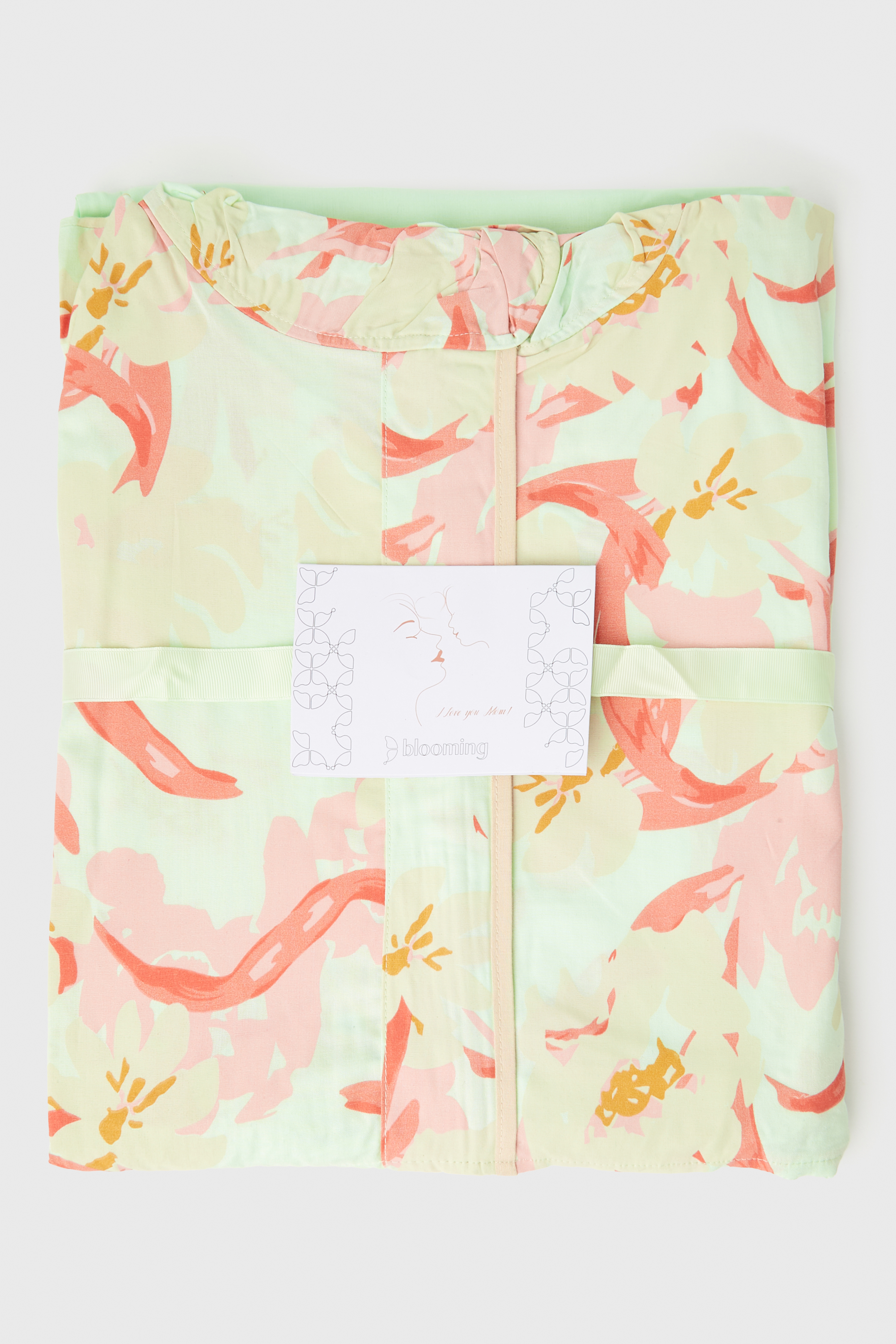 Zippered Prayer Dress with Matching Veil for Girls product image 6